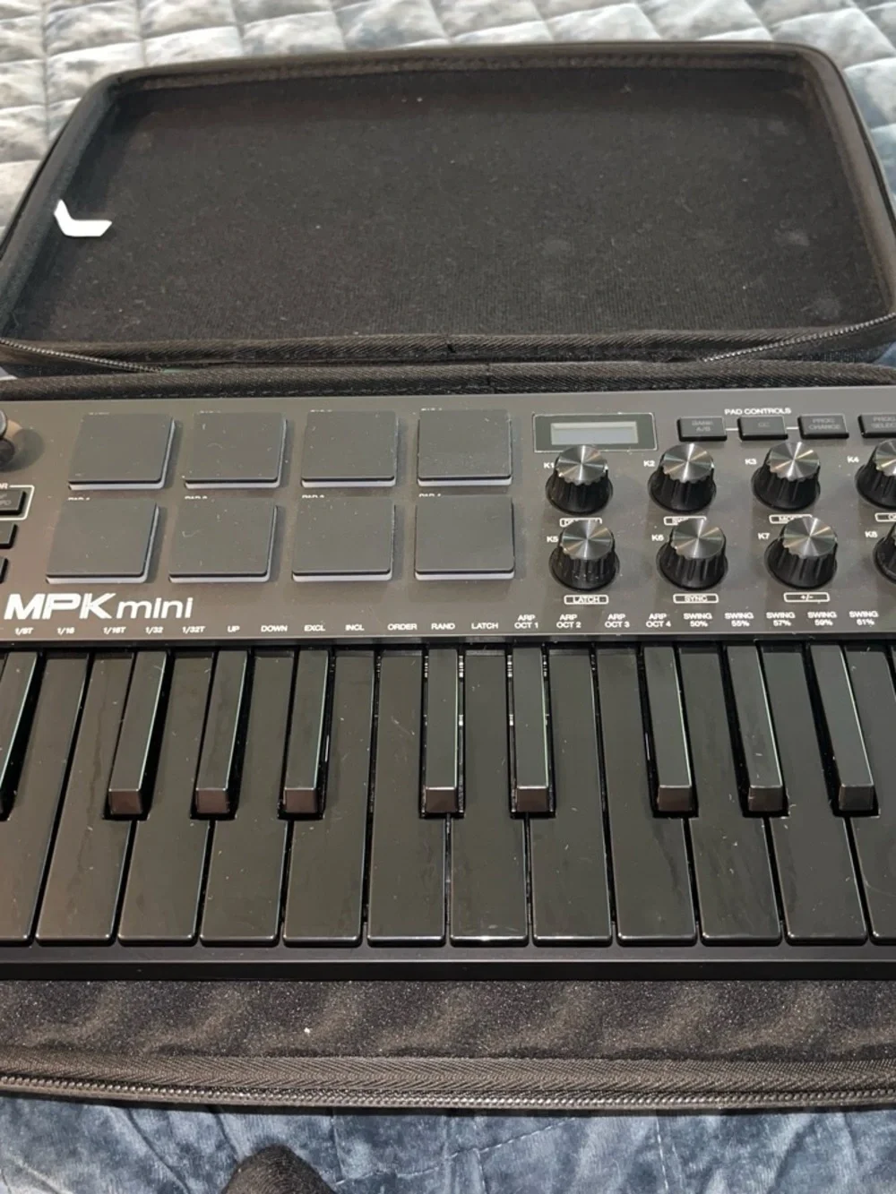 Mini 25-Key USB MIDI Controller — Black